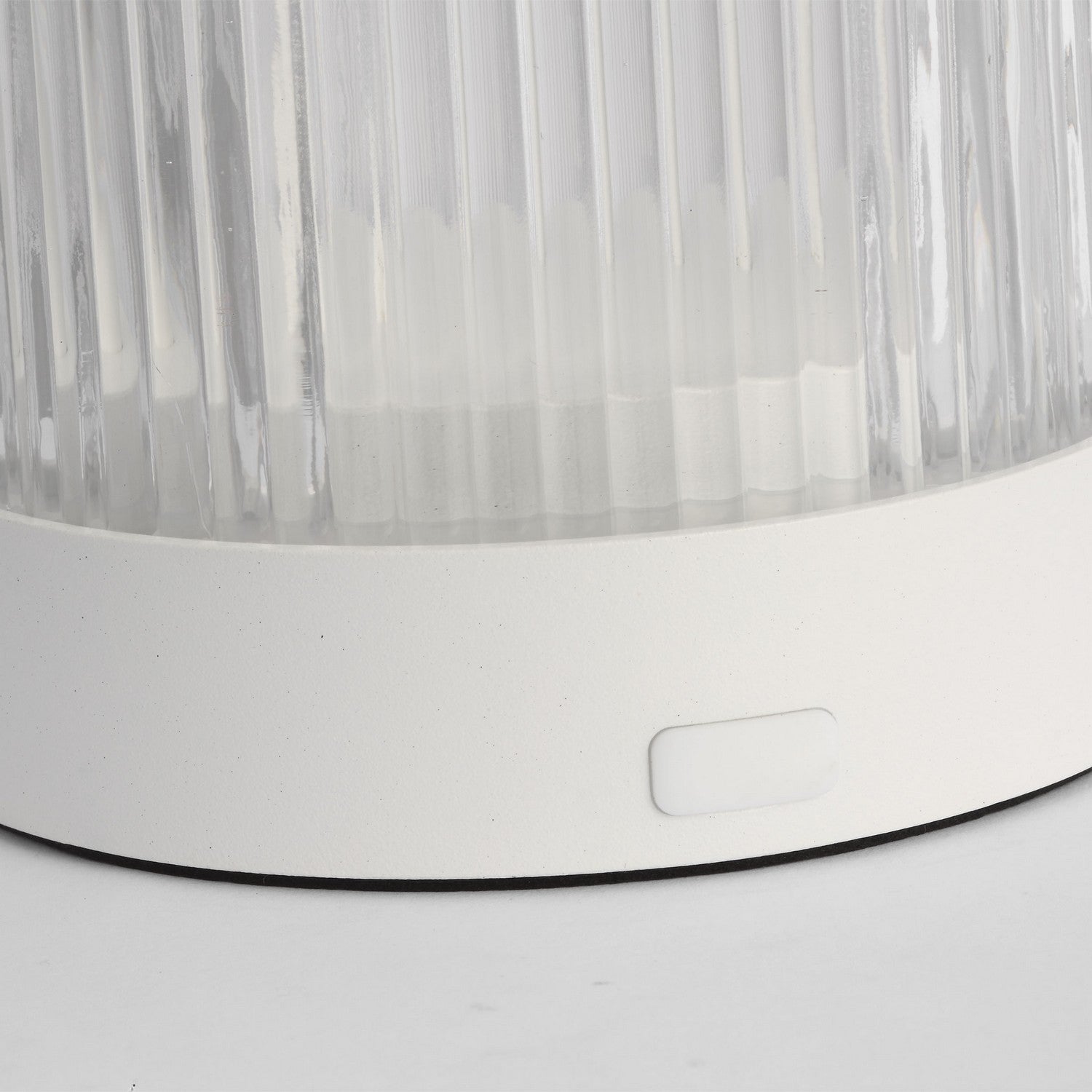 Tech Lighting SLTB27227W: lad-5260400-3.jpg