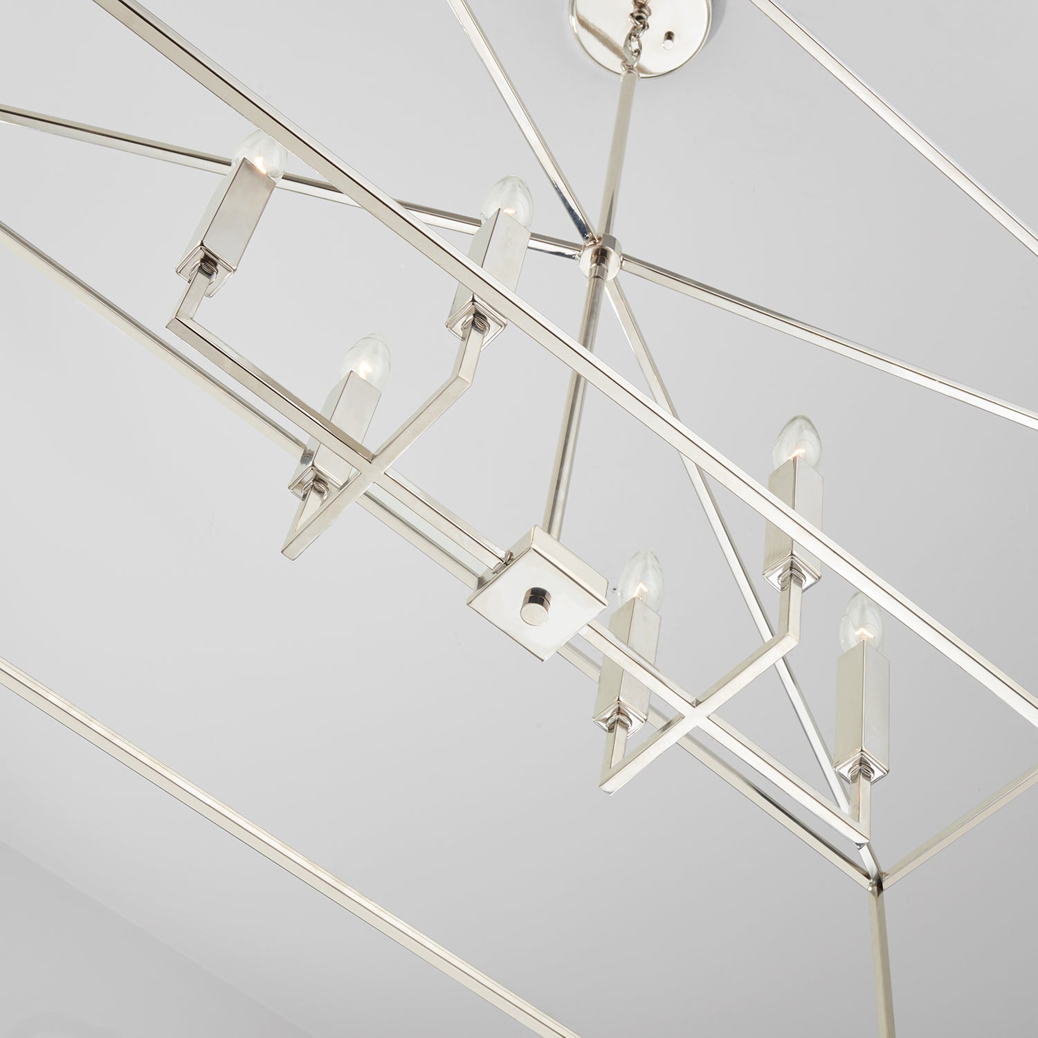 42 in W x 20-1/2 in H x 20 in E 6-Light Lantern Linear