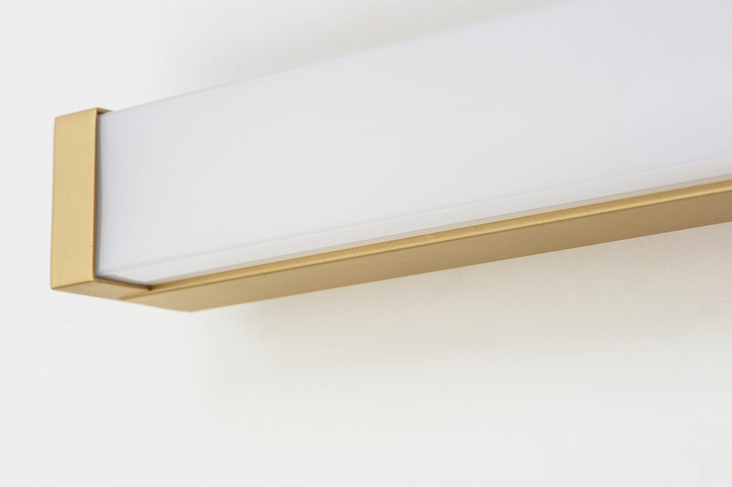 Maxim Lighting 52000GLD: 1010174-2.jpg