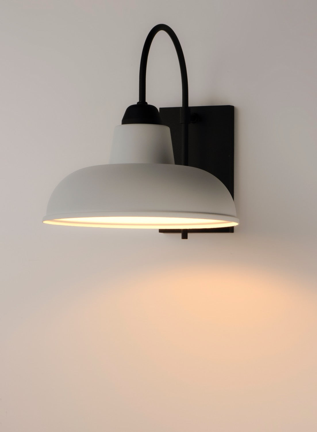 Maxim Lighting 10118WTBK: 1008866-2.jpg