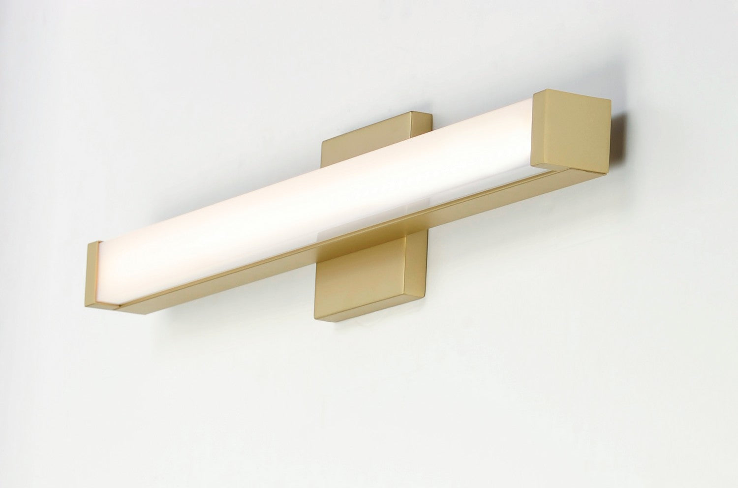 Maxim Lighting 52000GLD: 1010174-3.jpg