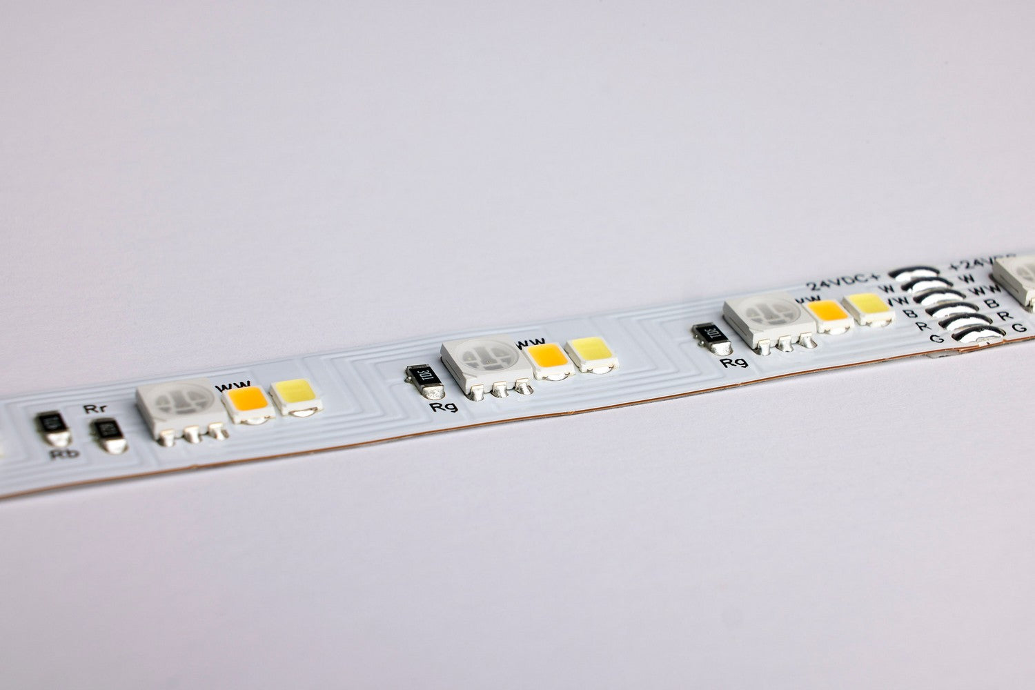 Satco 64/132