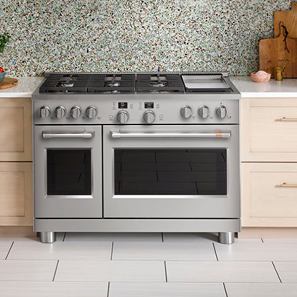 48 in Smart Free Standing Dual-Fuel Commercial-Style Range with 6 Burners and Griddle