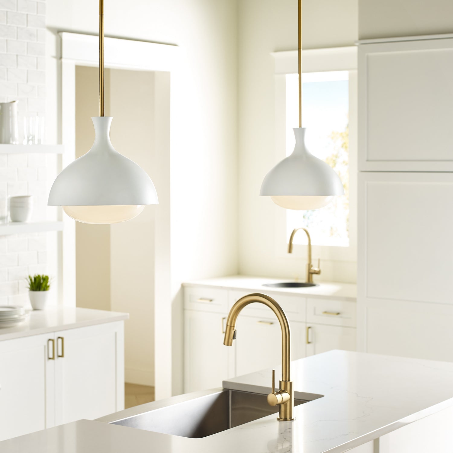 Lucerne 12-1/2 in 1-Light Small Pendant