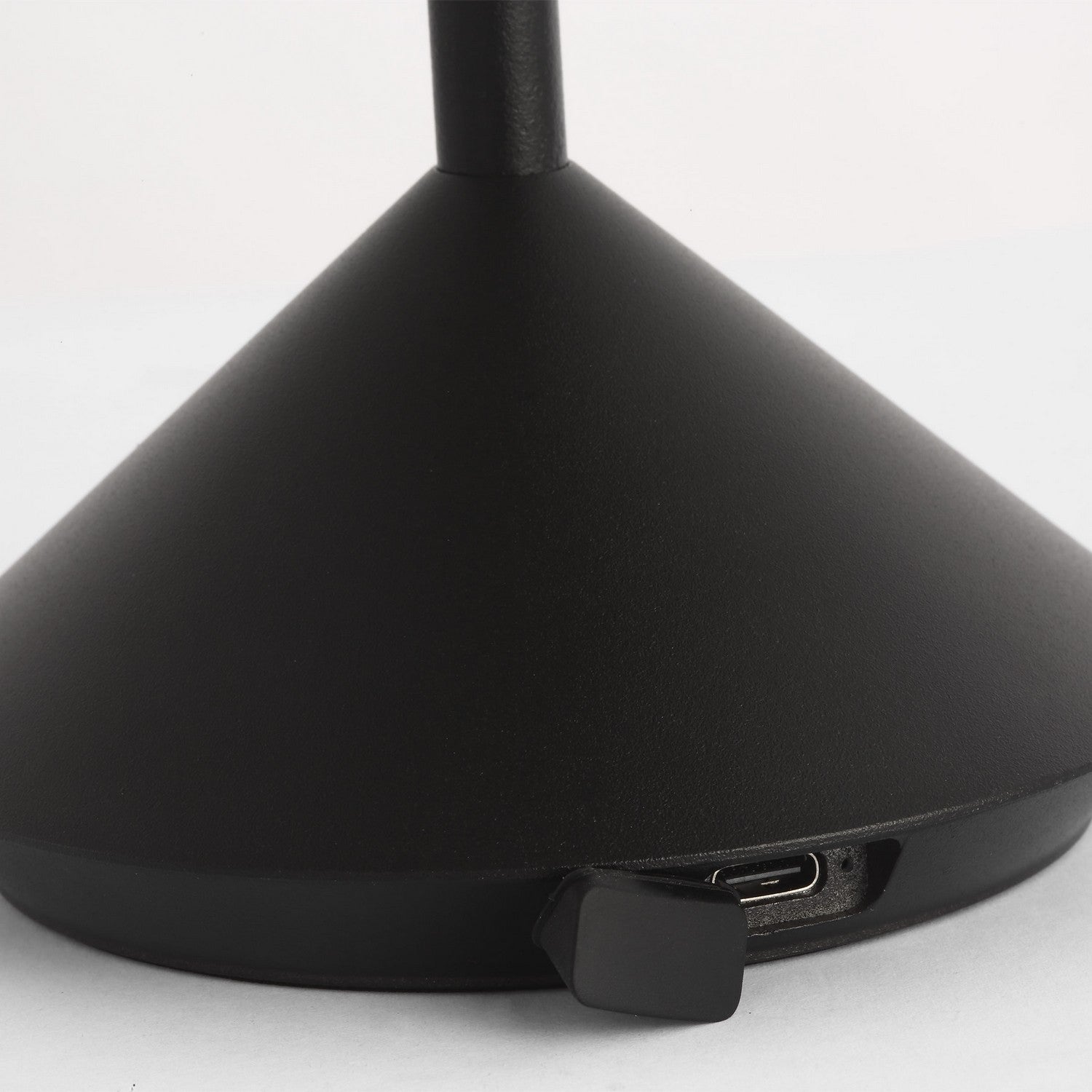Tech Lighting SLTB27127B: lad-5260390-3.jpg