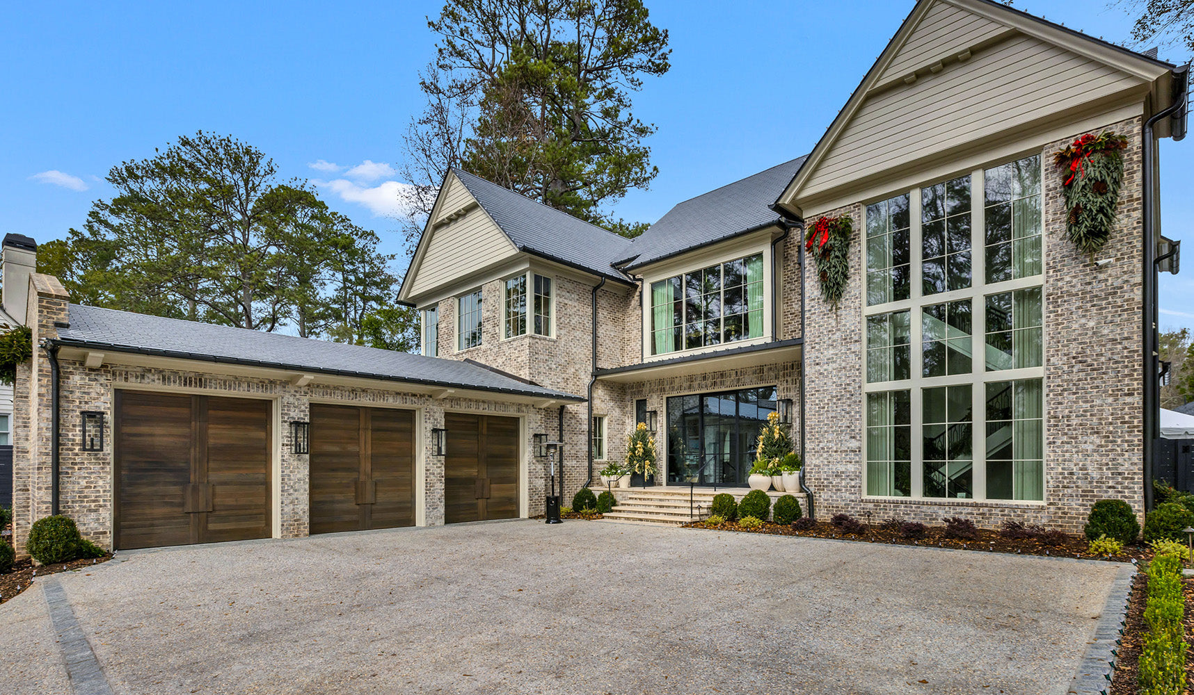 Load video: Video of the 2025 Home for the Holidays Designer Showhouse