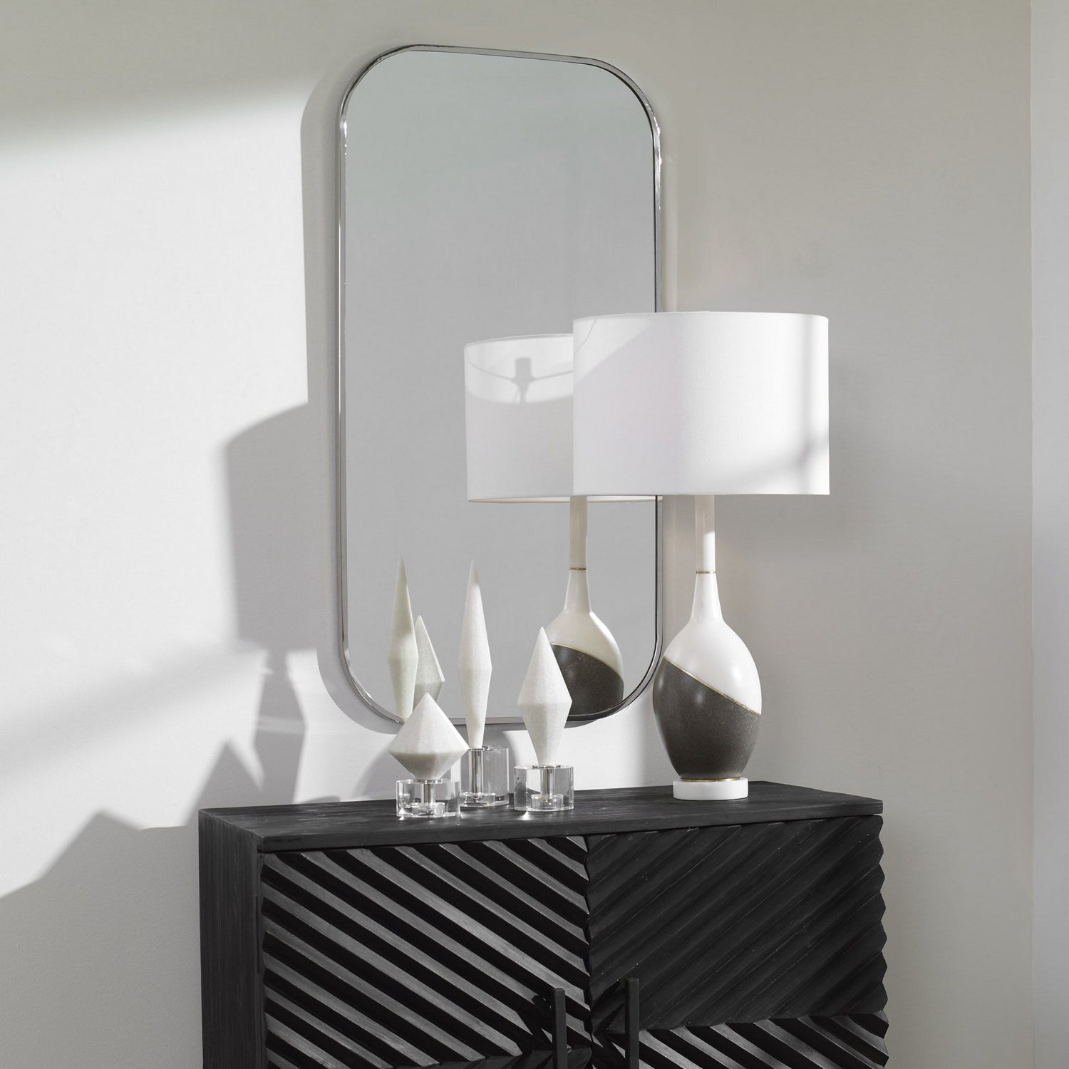 Uttermost 09719: lad-4644548-3.jpg