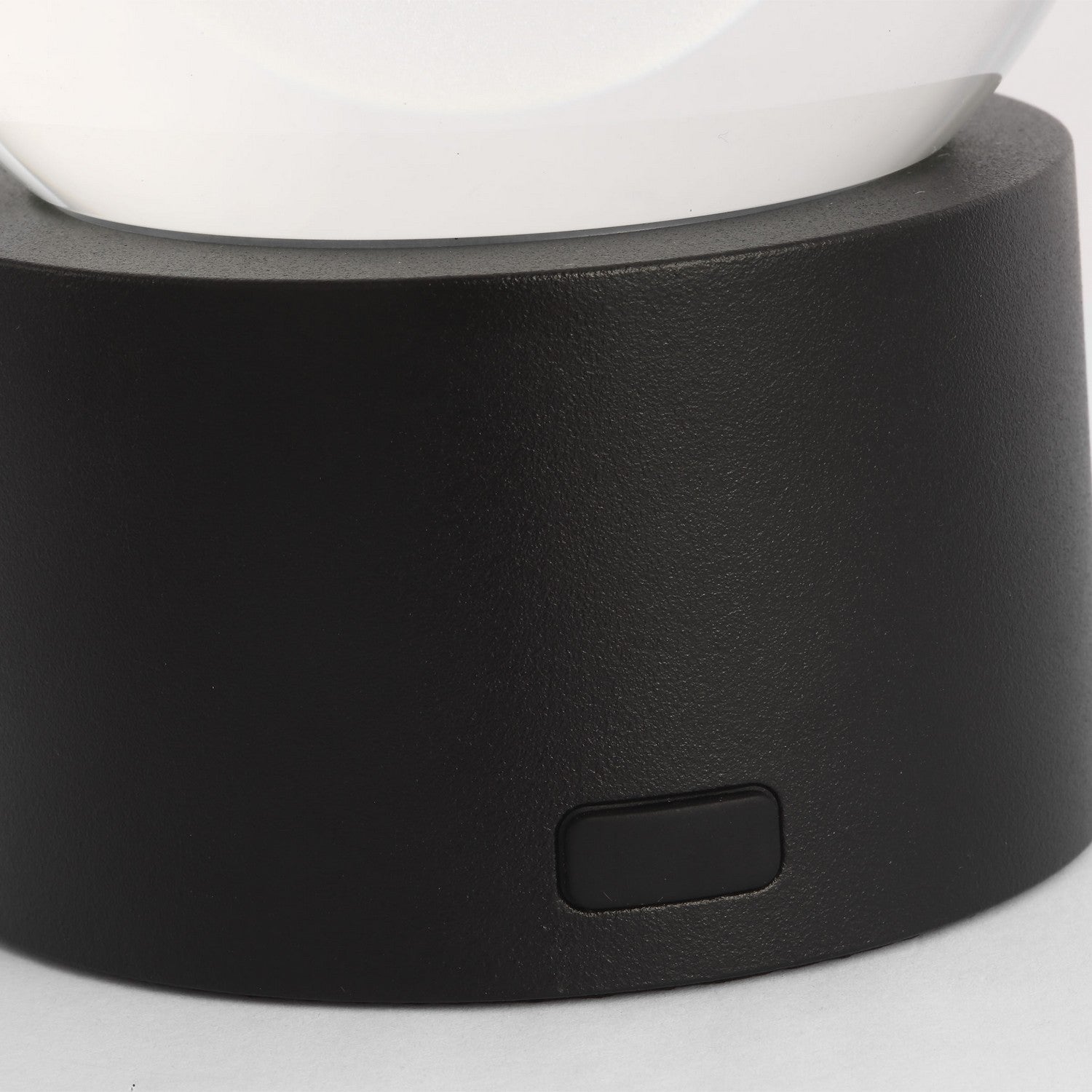 Tech Lighting SLTB27427B: lad-5260408-4.jpg