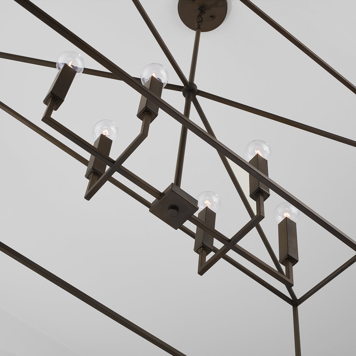 42 in W x 20-1/2 in H x 20 in E 6-Light Lantern Linear
