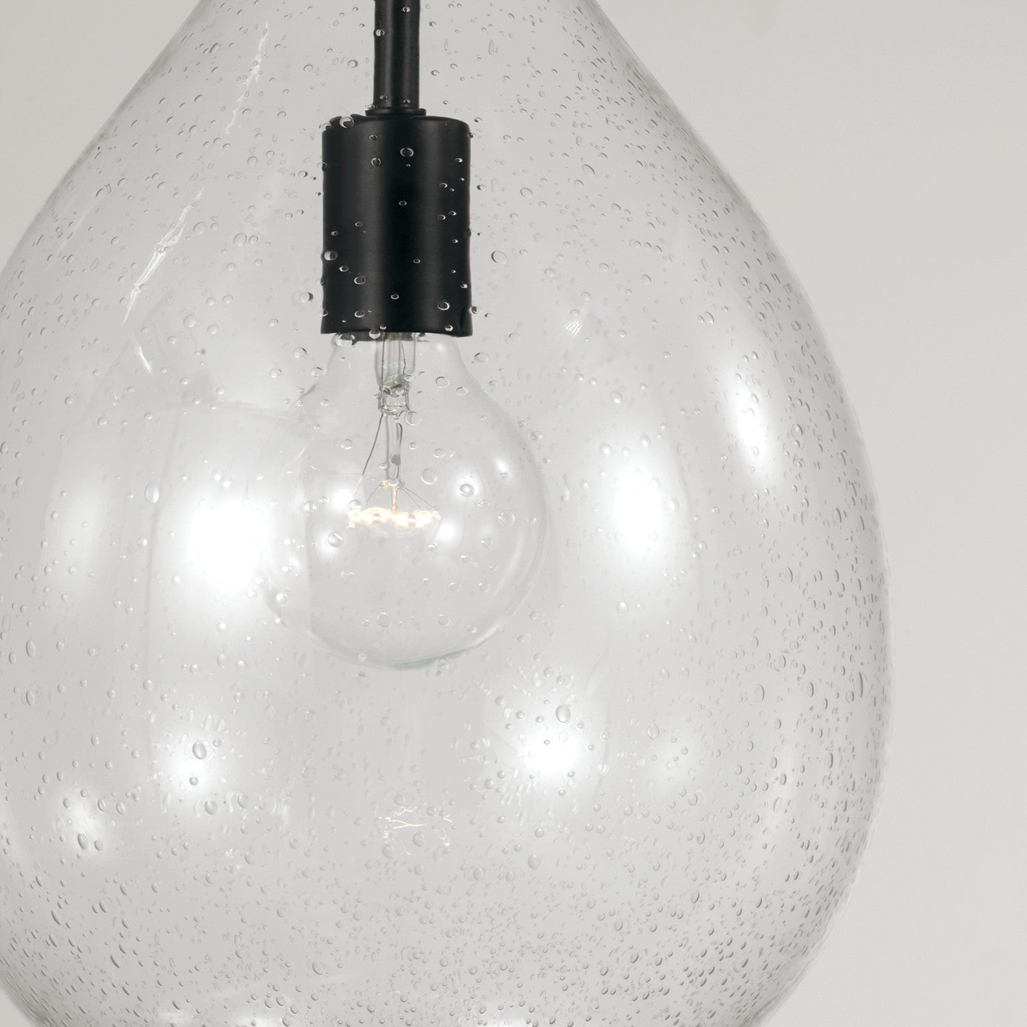 Brentwood 9-3/4 in 1 Light Pendant with Clear Seeded Teardrop Glass